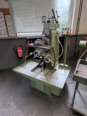 1 Fräsmaschine Hermle H2